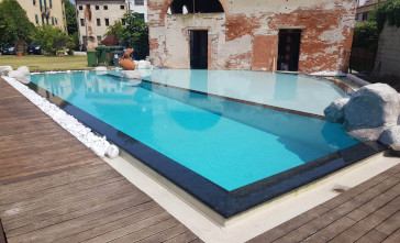 Ecobeton Poseidone piscina rivestita con microcemento