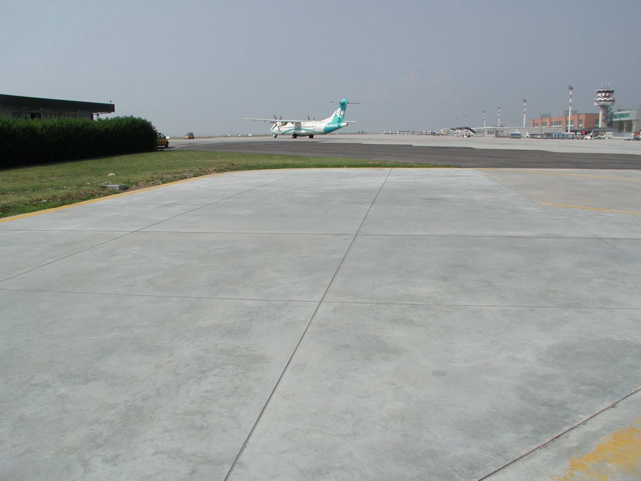 Ecobeton - Aeroporto Verona - Evercrete Pavishield