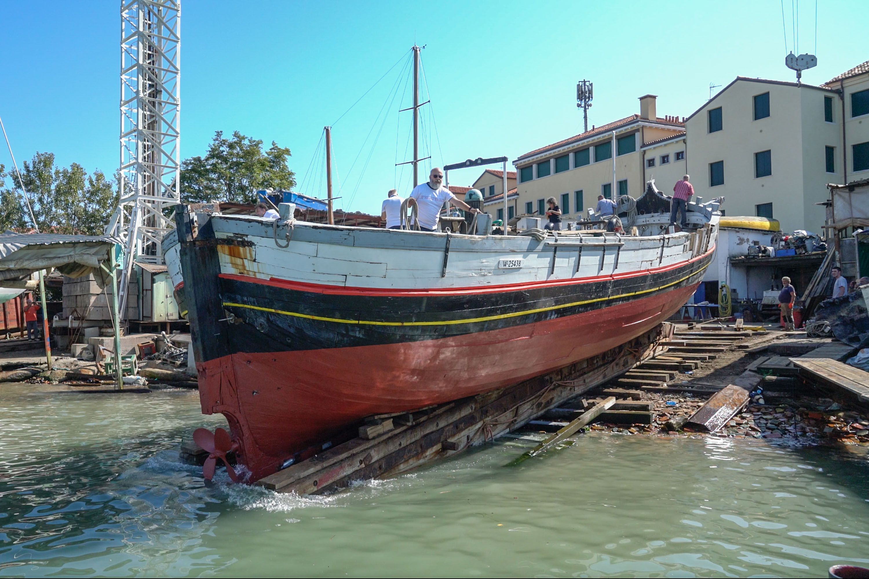 Vernice per legno trabaccolo nuovo trionfo in riparazione