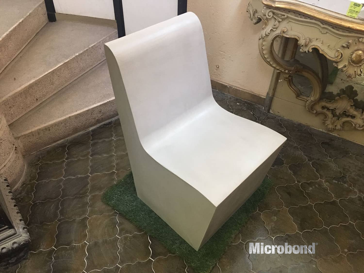 Sedia moderna rivestita in microcemento Microbond